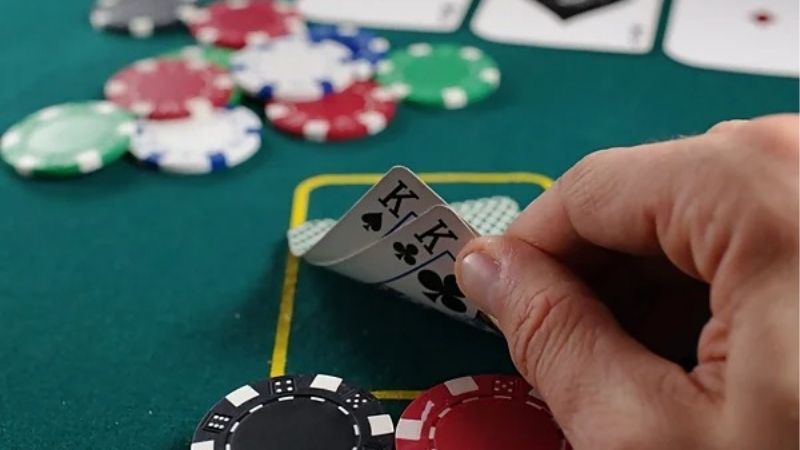 Baccarat Có Bao Nhiêu Bộ Bài | Hiểu Rõ Để Chơi Chuẩn